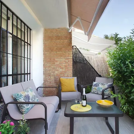 Apartment Sunny With Sea View Nearby Carihuela